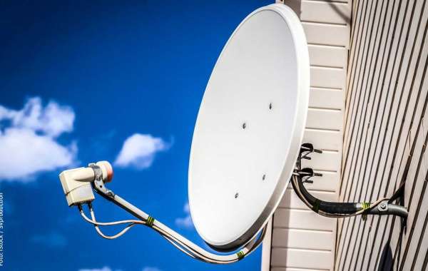 The satellite technician in Mishref